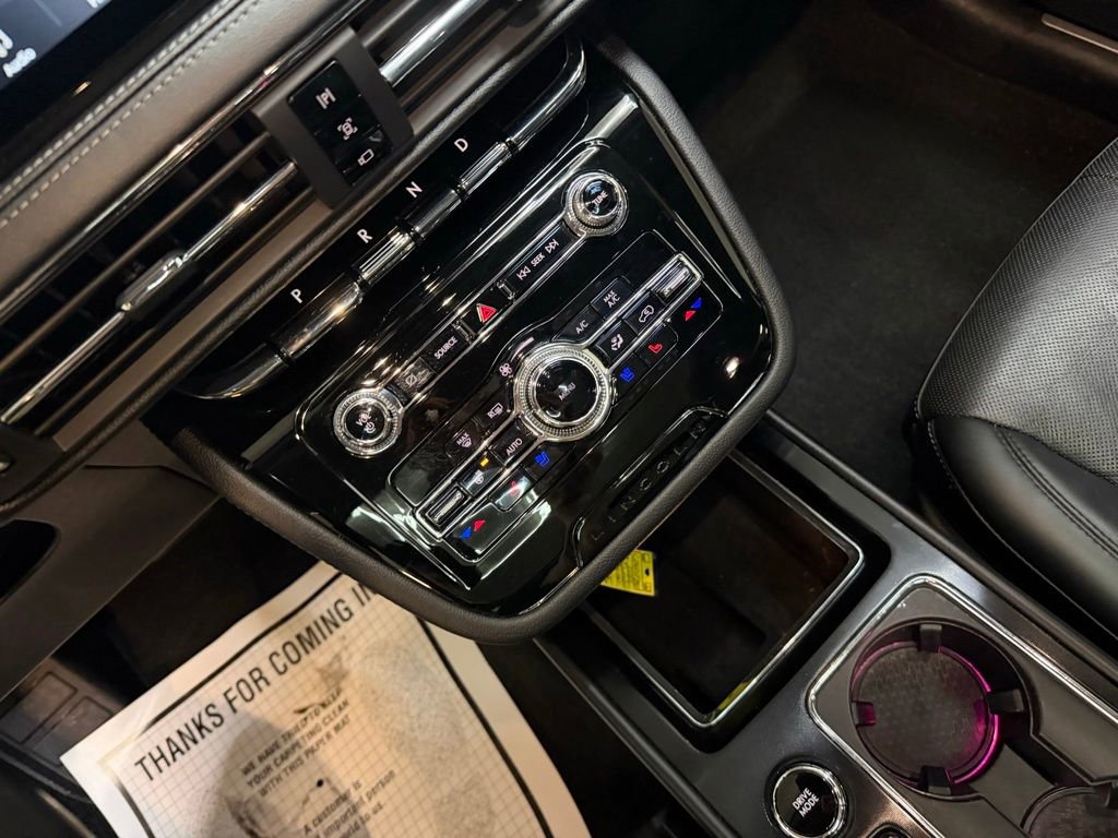 Used 2022 Lincoln Corsair AWD w/ Premium Package image 29