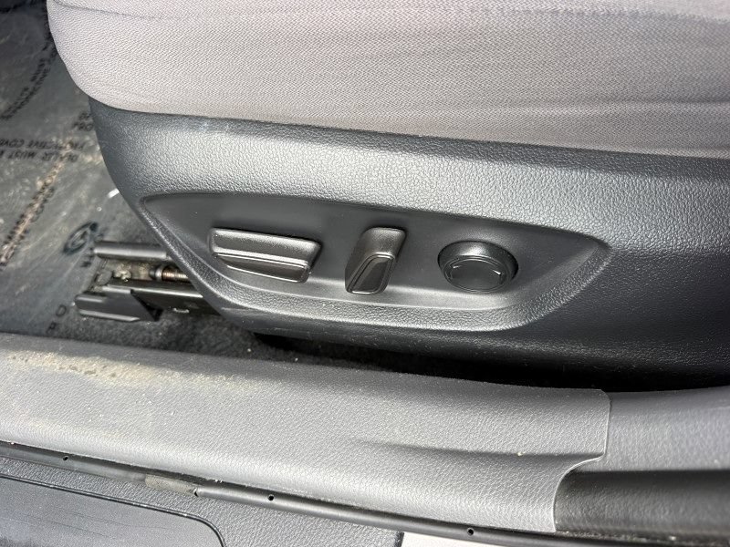 Used 2023 Toyota Camry LE FWD image 32