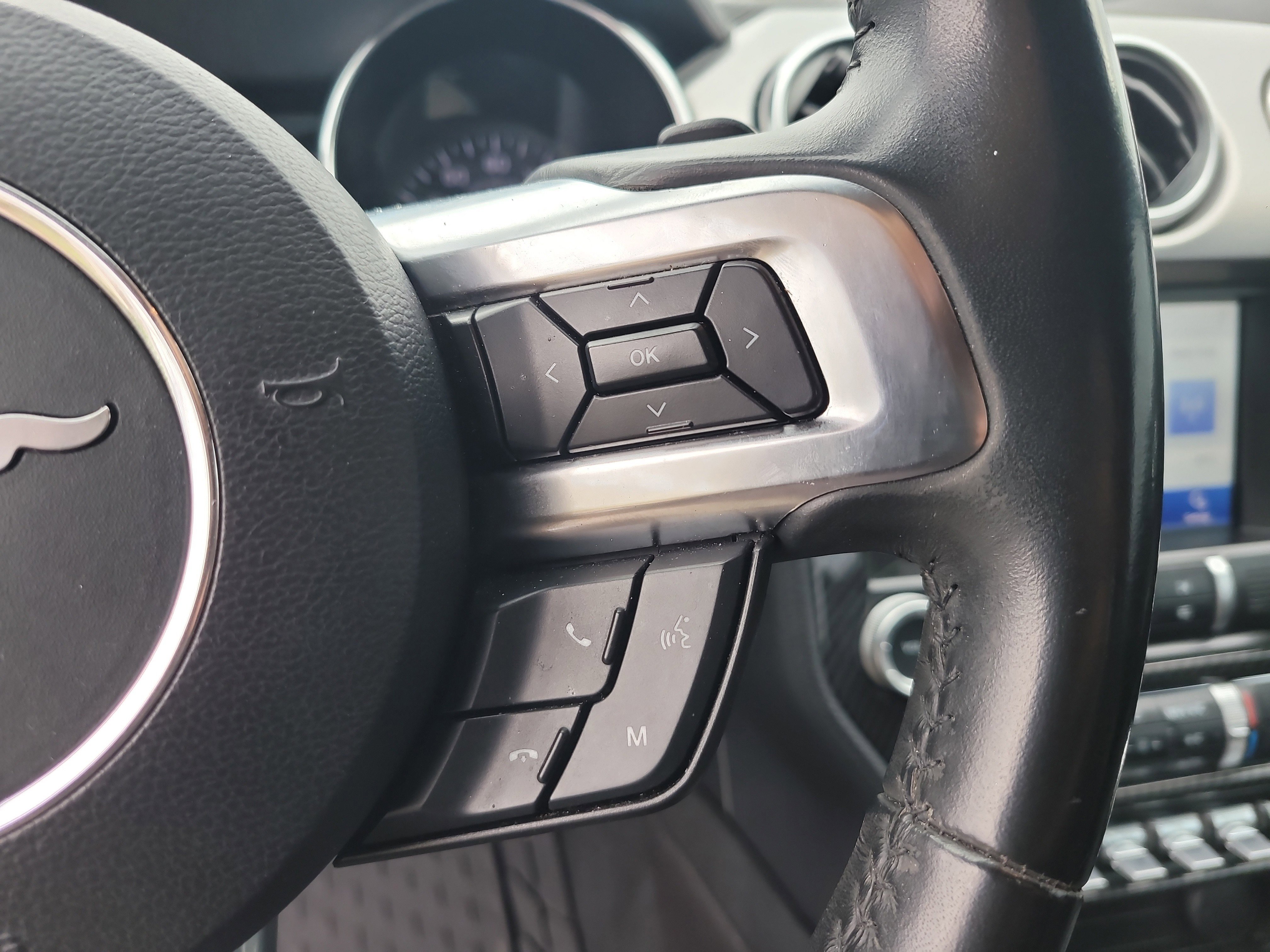 Used 2020 Ford Mustang Premium image 27