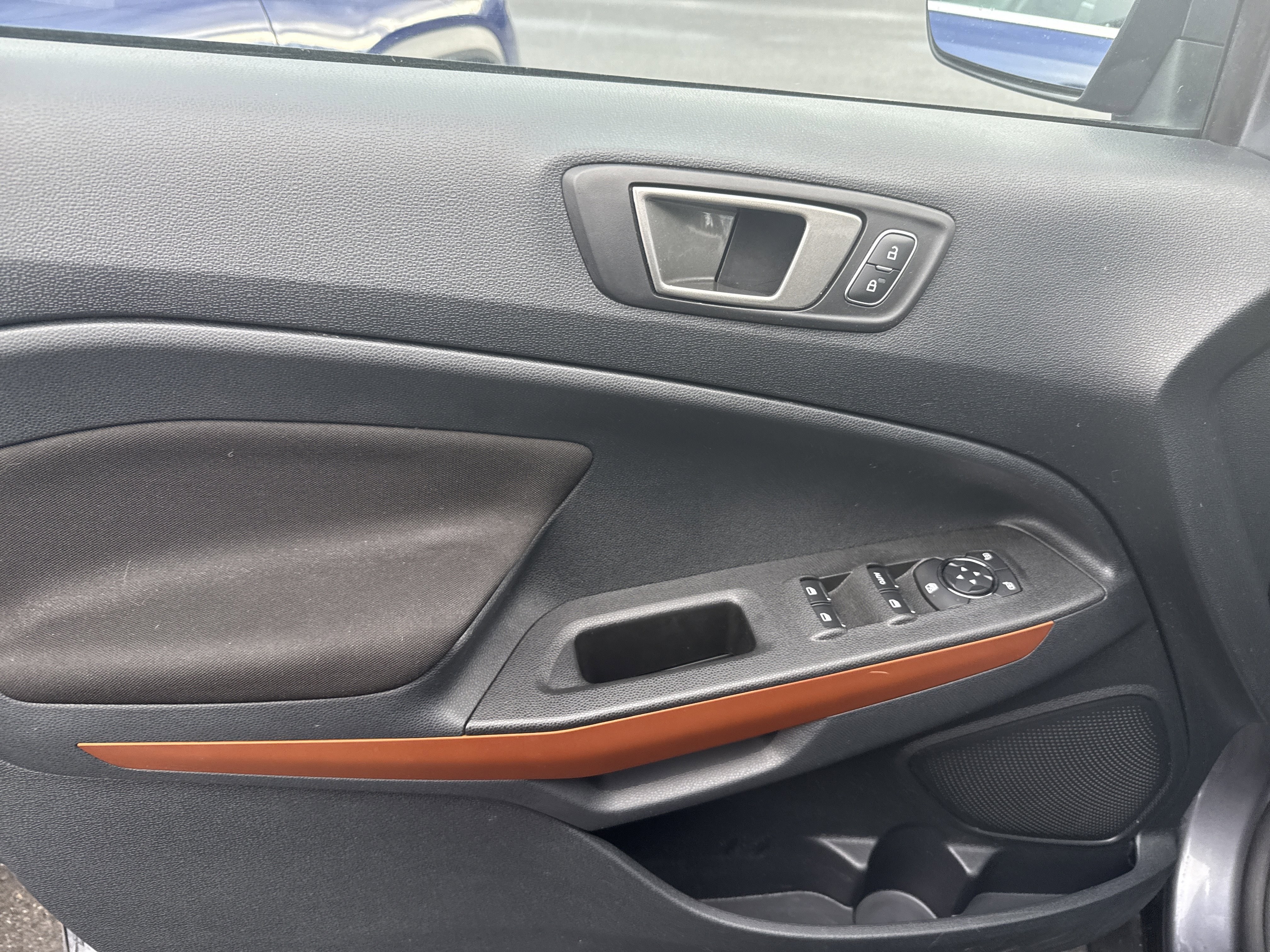 Used 2022 Ford EcoSport SE w/ SE Convenience Package image 13