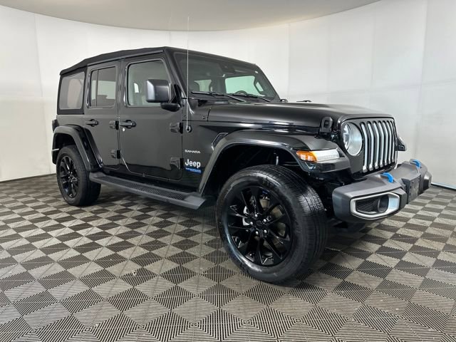 Used 2022 Jeep Wrangler Unlimited Sahara w/ Cold Weather Group image 2