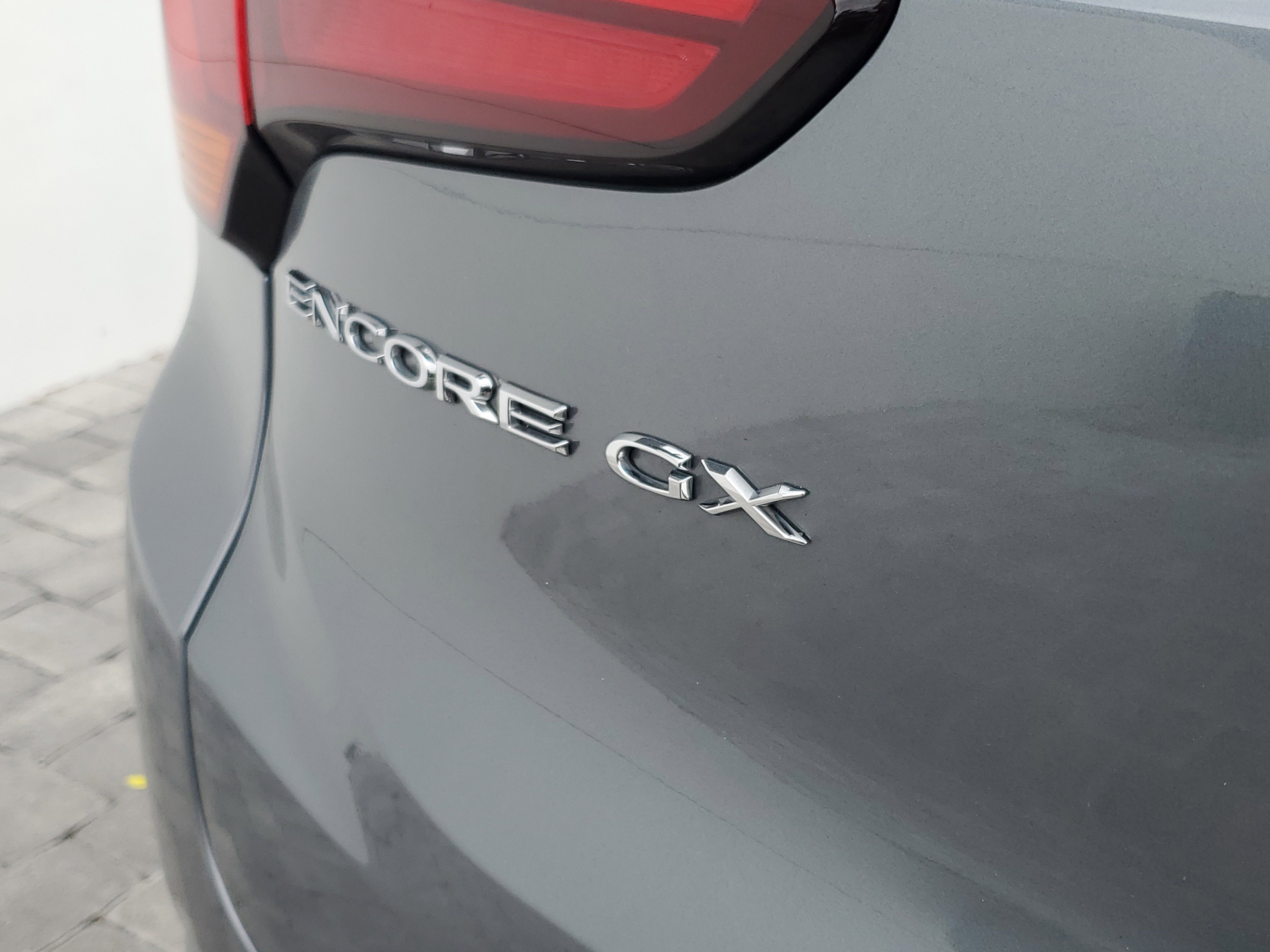 Used 2021 Buick Encore GX Essence w/ Advanced Technology Package image 9