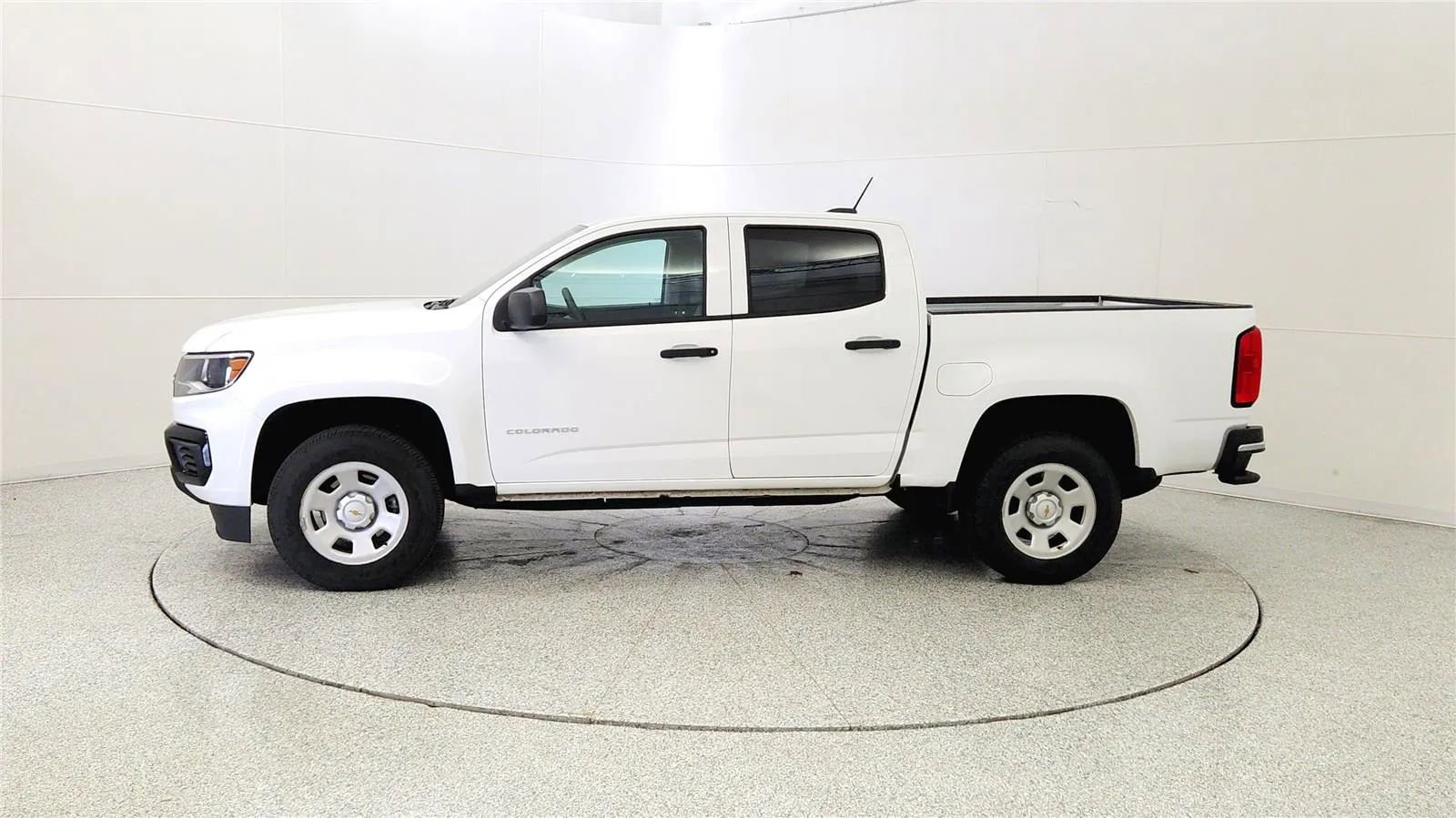 Used 2022 Chevrolet Colorado W/T w/ WT Convenience Package image 4