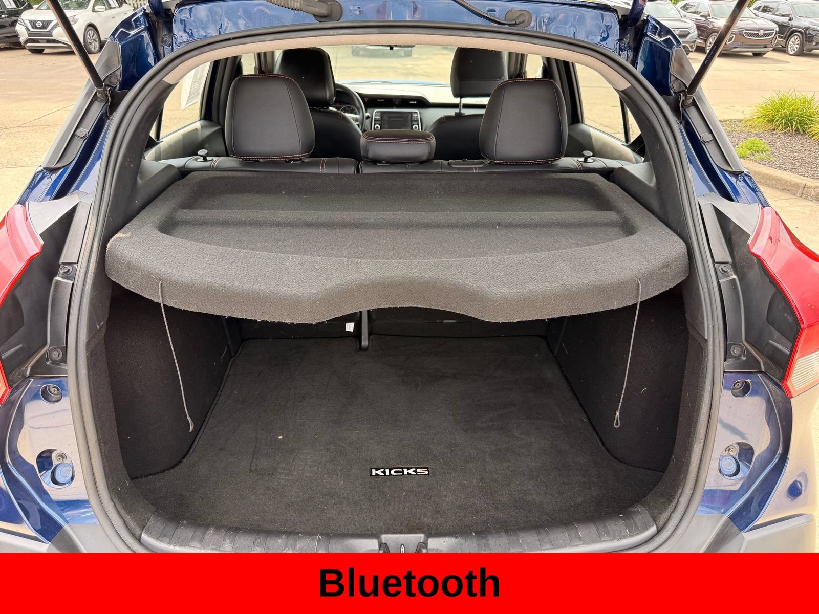Used 2020 Nissan Kicks SR w/ SR Premium Package FWD image 8