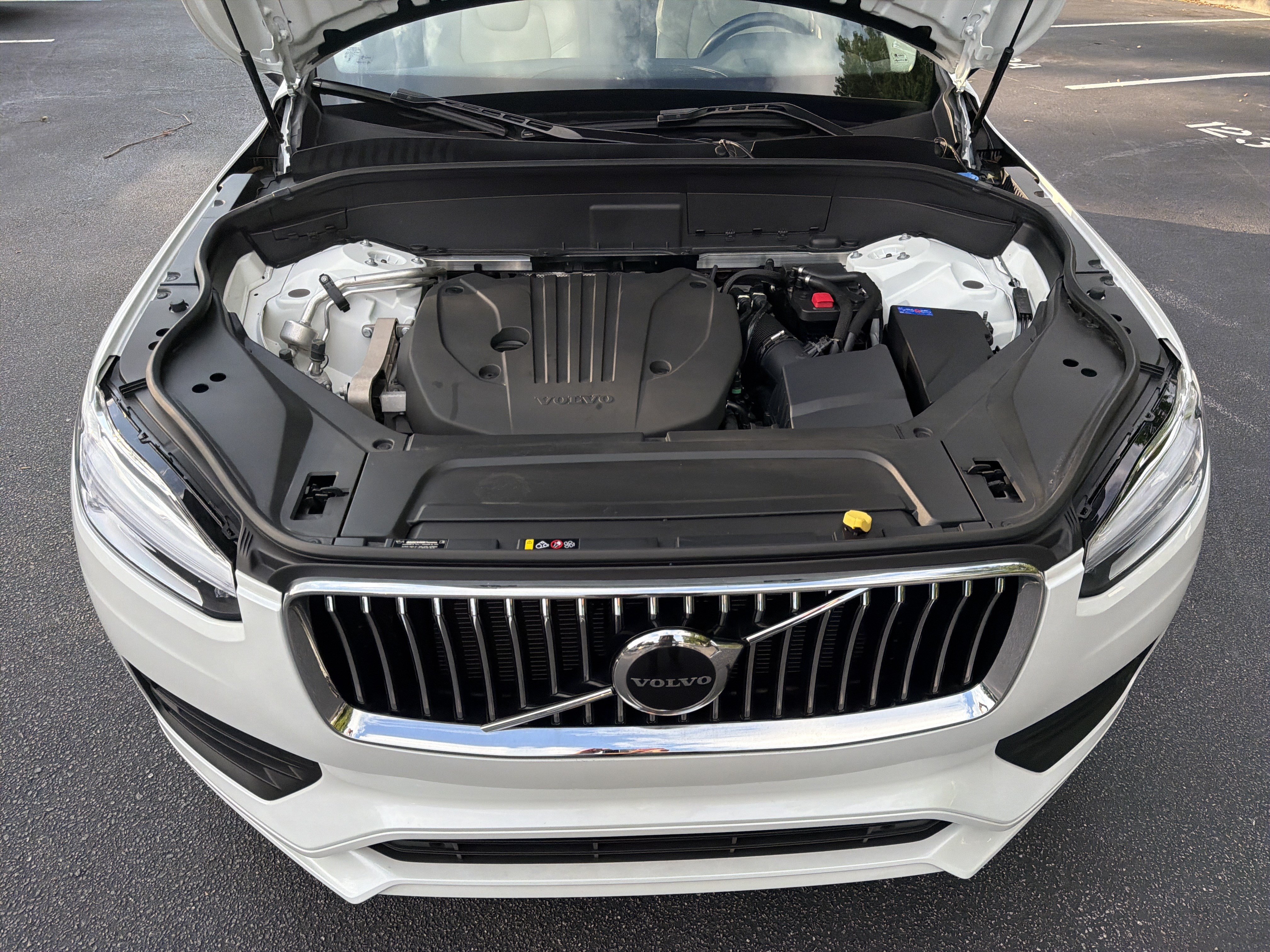 Certified 2023 Volvo XC90 B5 Core w/ Protection Package Premier AWD/4WD image 36