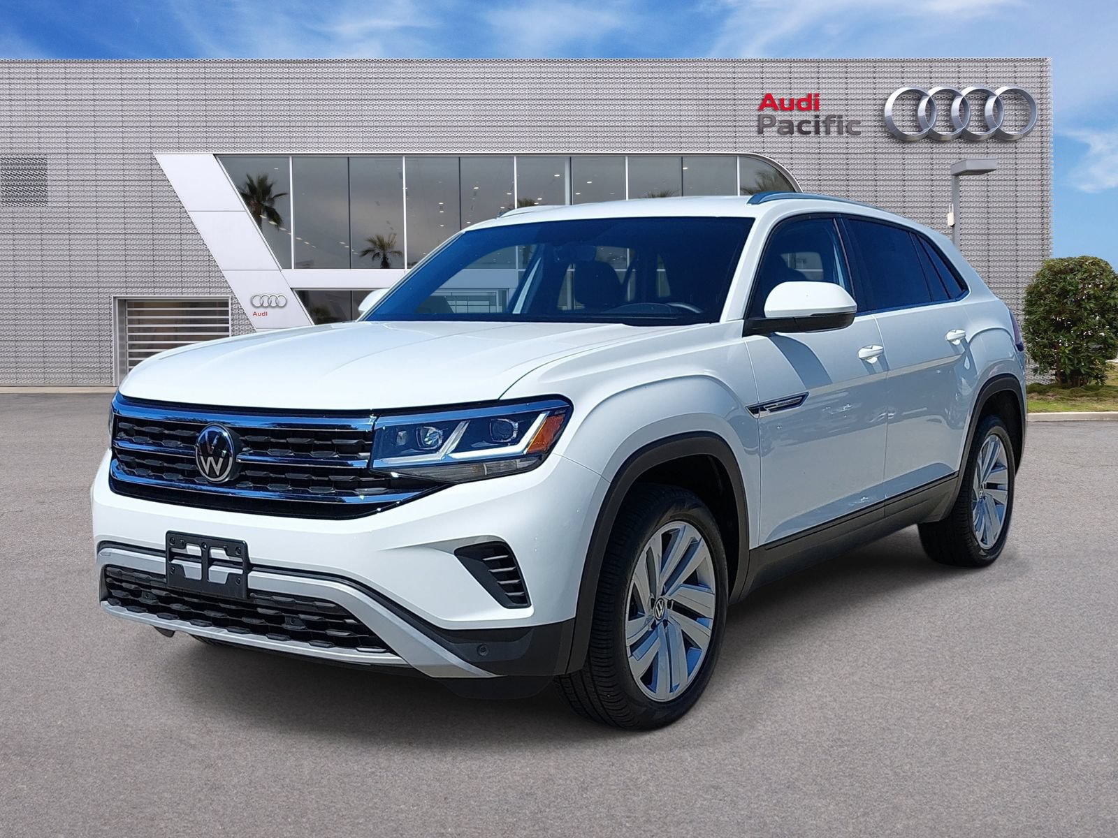 Used 2023 Volkswagen Atlas Cross Sport SE FWD video 1