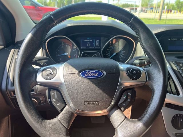 Used 2012 Ford Focus SE FWD image 15