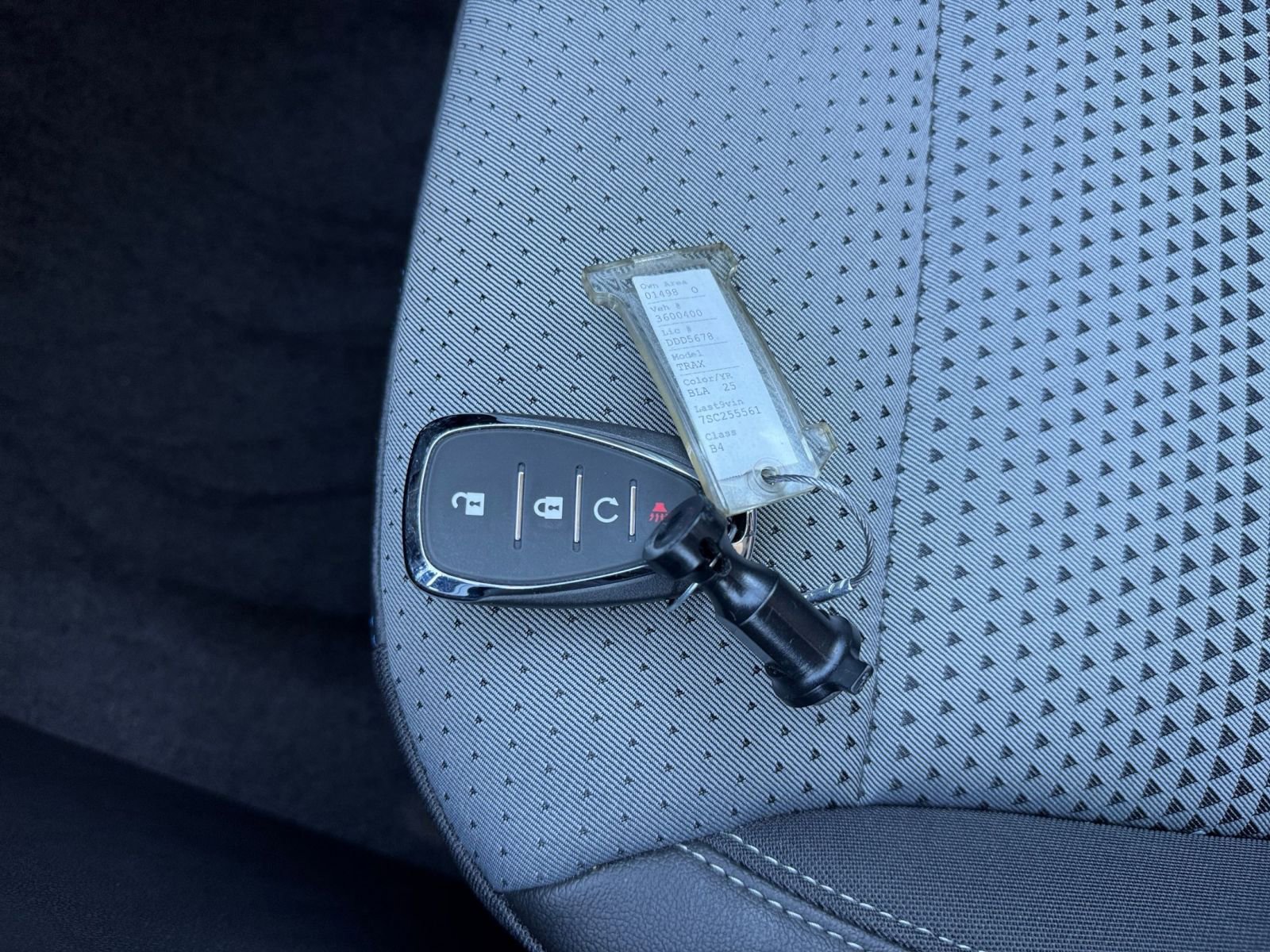 Used 2025 Chevrolet Trax LT w/ LT Convenience Package image 20