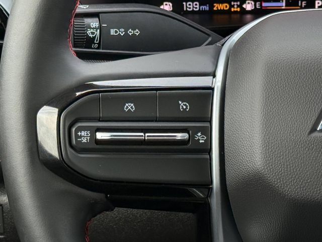 Certified 2025 Chevrolet Colorado Z71 w/ Technology Package AWD/4WD image 18