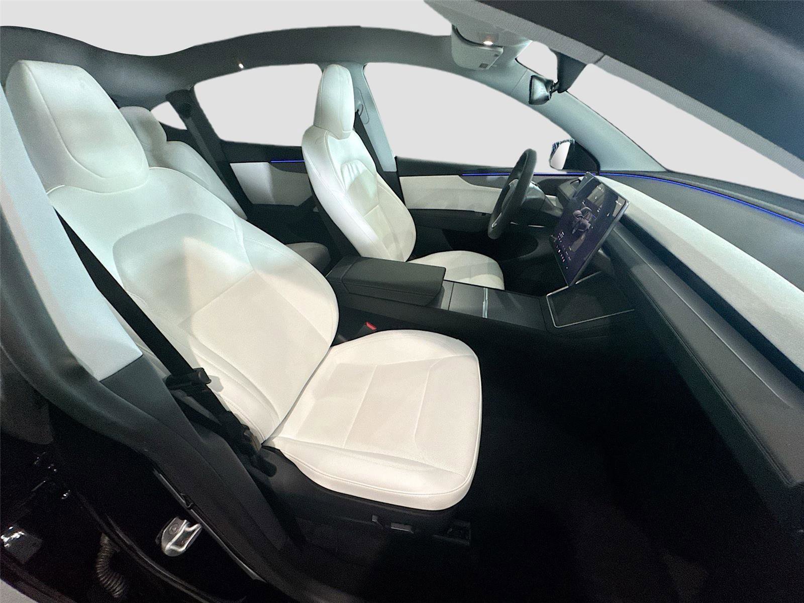 Used 2026 Tesla Model Y Long Range image 14