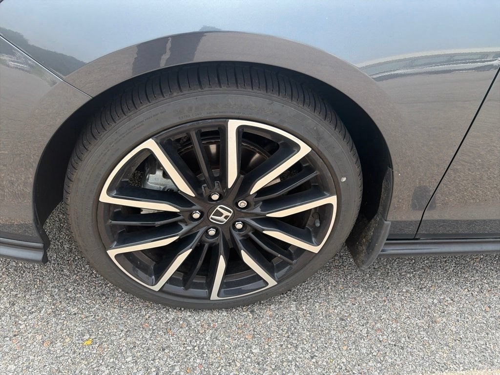 Used 2024 Honda Accord Touring image 14