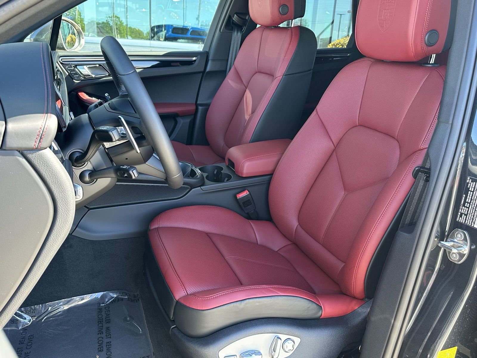 New 2026 Porsche Macan Turbo image 5