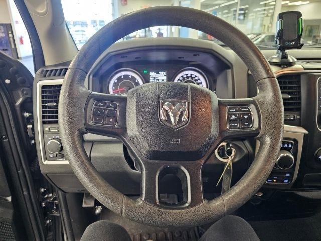 Used 2019 RAM 1500 Classic SLT image 10