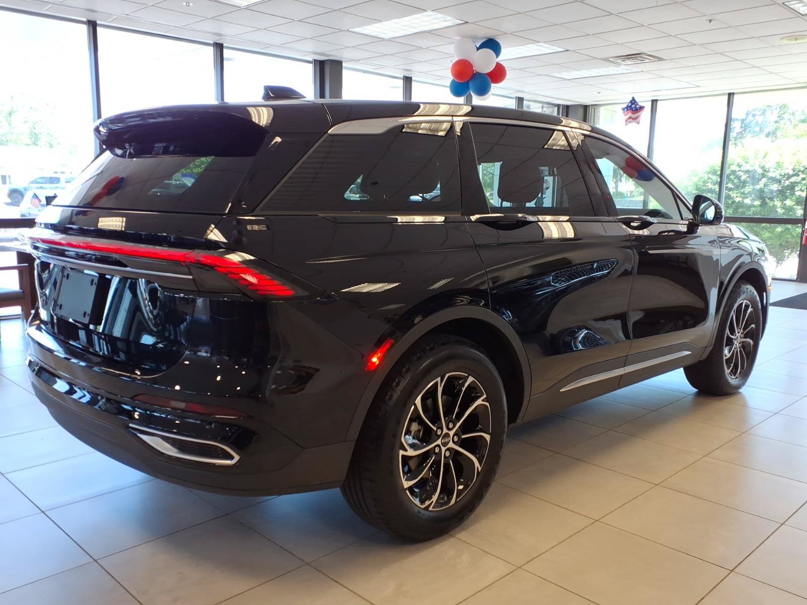 New 2026 Lincoln Nautilus Premier AWD/4WD image 9