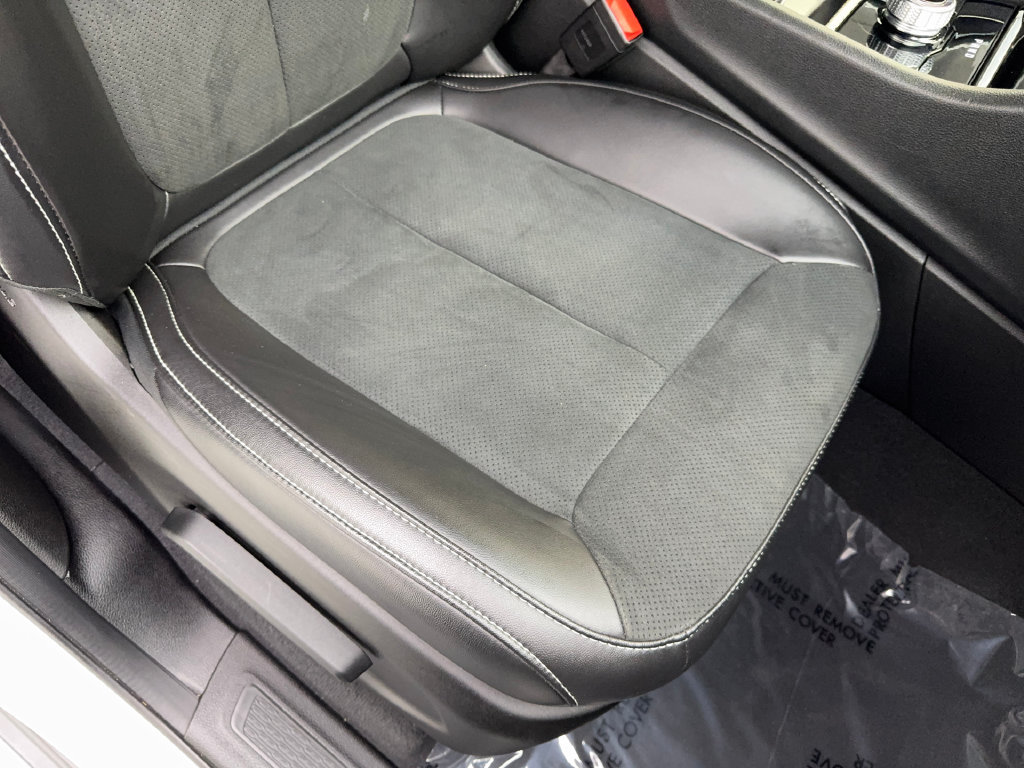 Used 2025 Jeep Grand Cherokee Altitude RWD image 47