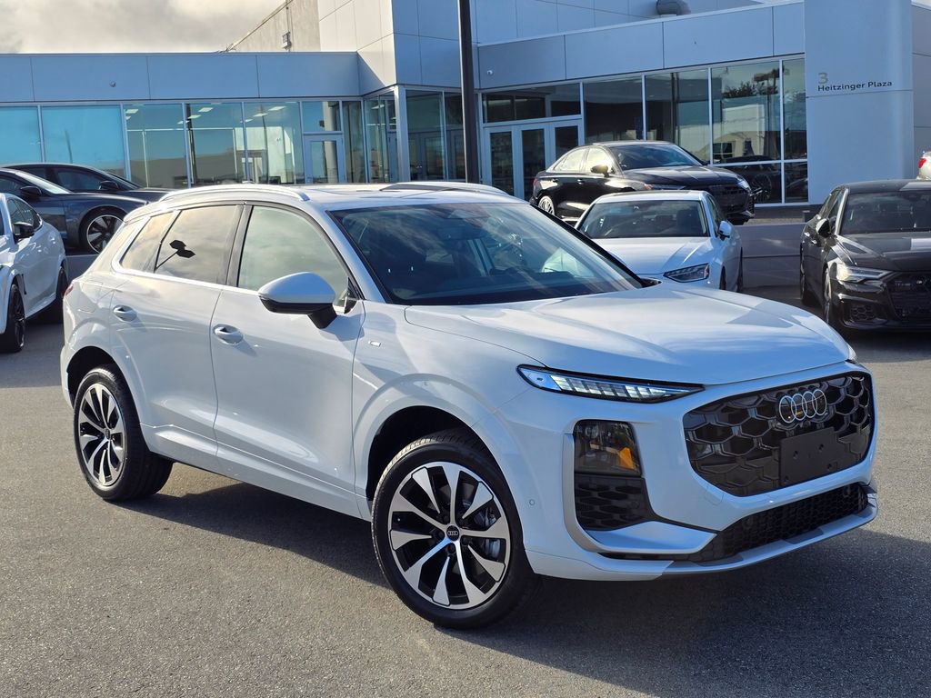 New 2026 Audi Q3 quattro 2.0T image 1
