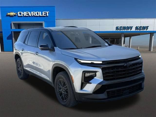 Used 2024 Chevrolet Traverse LT FWD image 1