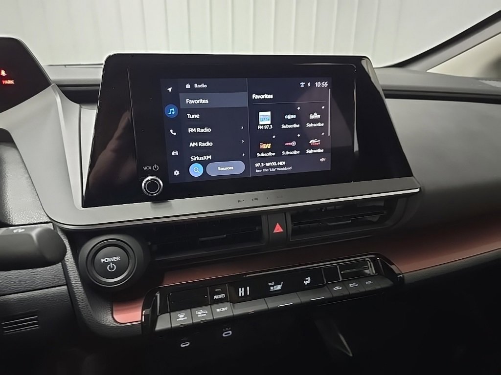 Used 2025 Toyota Prius Plug-In Hybrid image 25