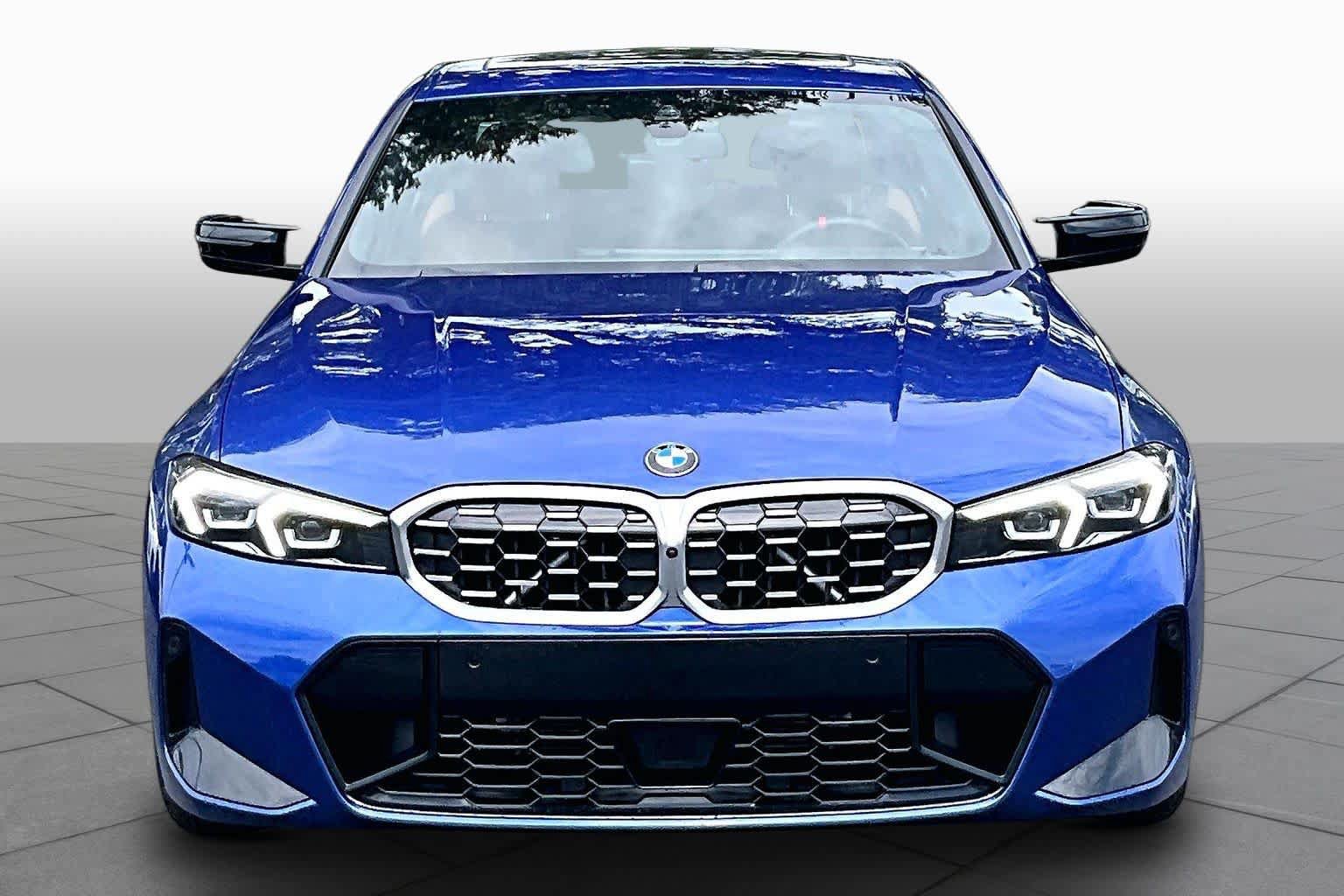 Used 2025 BMW M340i Sedan RWD image 4