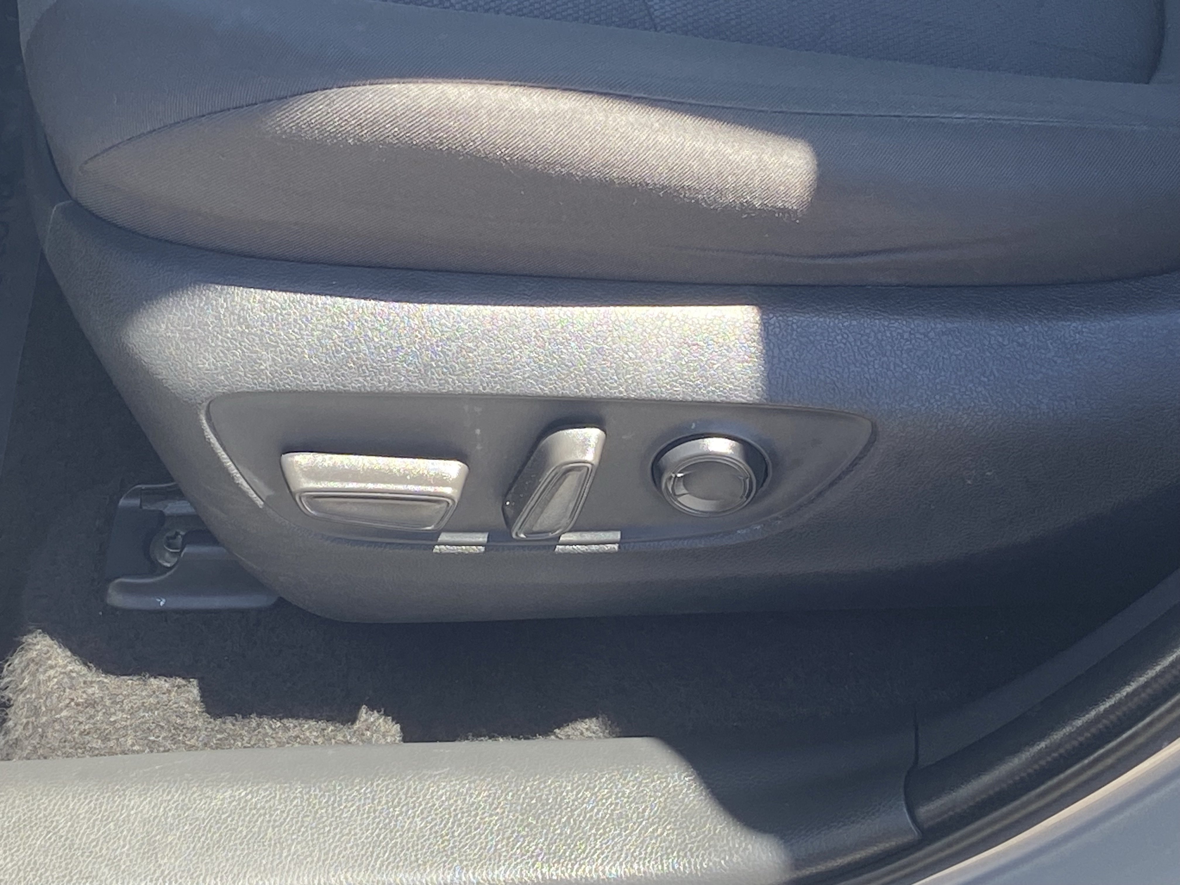 Used 2024 Toyota RAV4 XLE FWD image 18