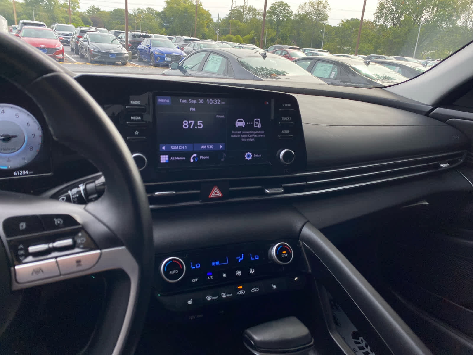 Used 2022 Hyundai Elantra SEL w/ Convenience + Premium Package image 24
