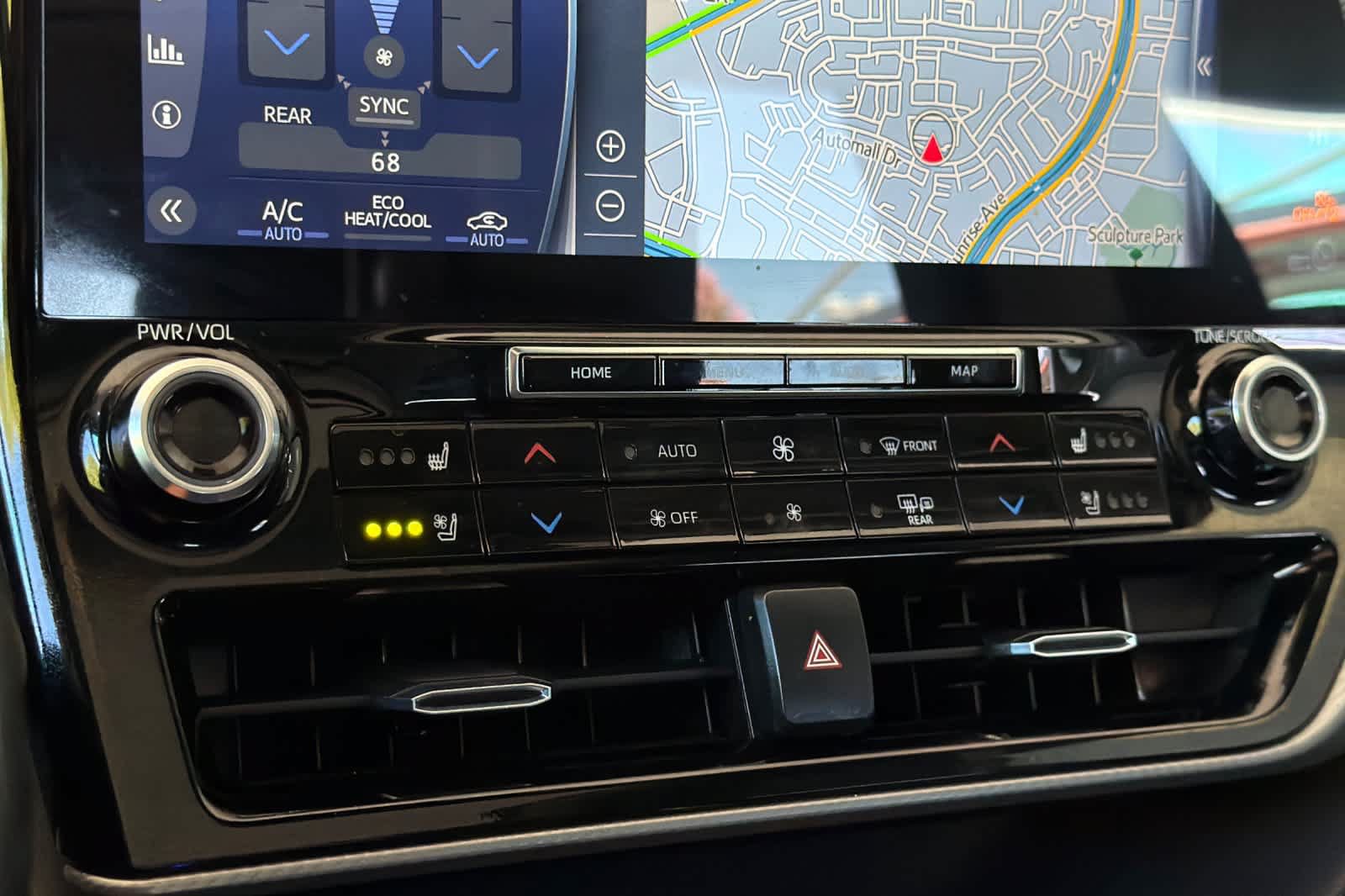 Used 2021 Toyota Highlander Platinum FWD image 23