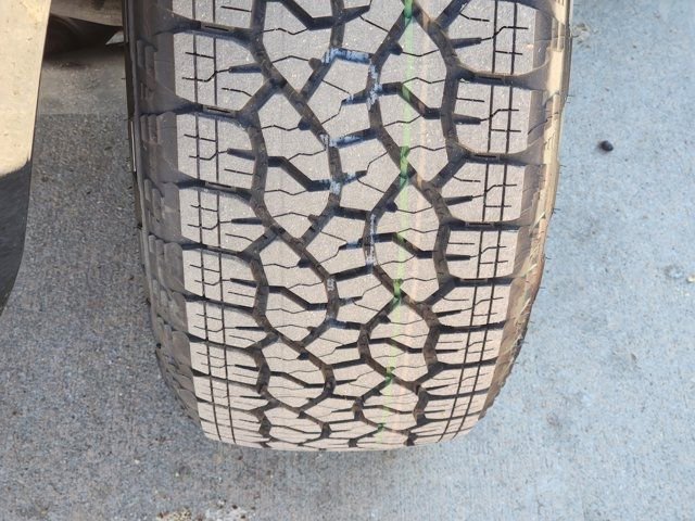 Used 2023 Chevrolet Suburban Z71 w/ Luxury Package image 18