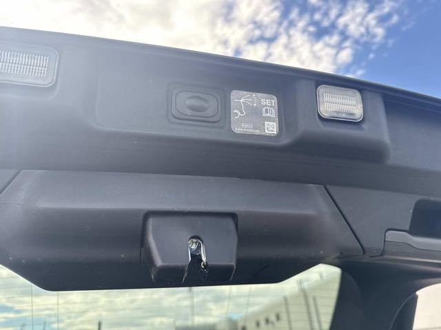 Used 2025 Ford Mustang Mach-E Premium AWD/4WD image 6