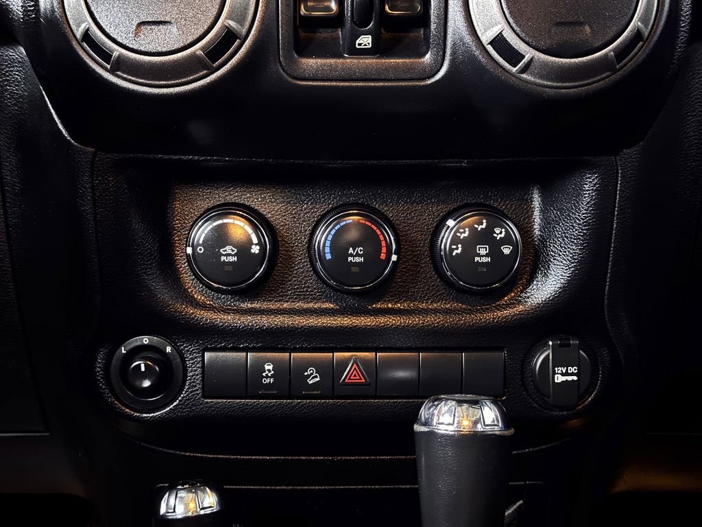 Used 2015 Jeep Wrangler Unlimited Sport w/ Quick Order Package 24S image 26