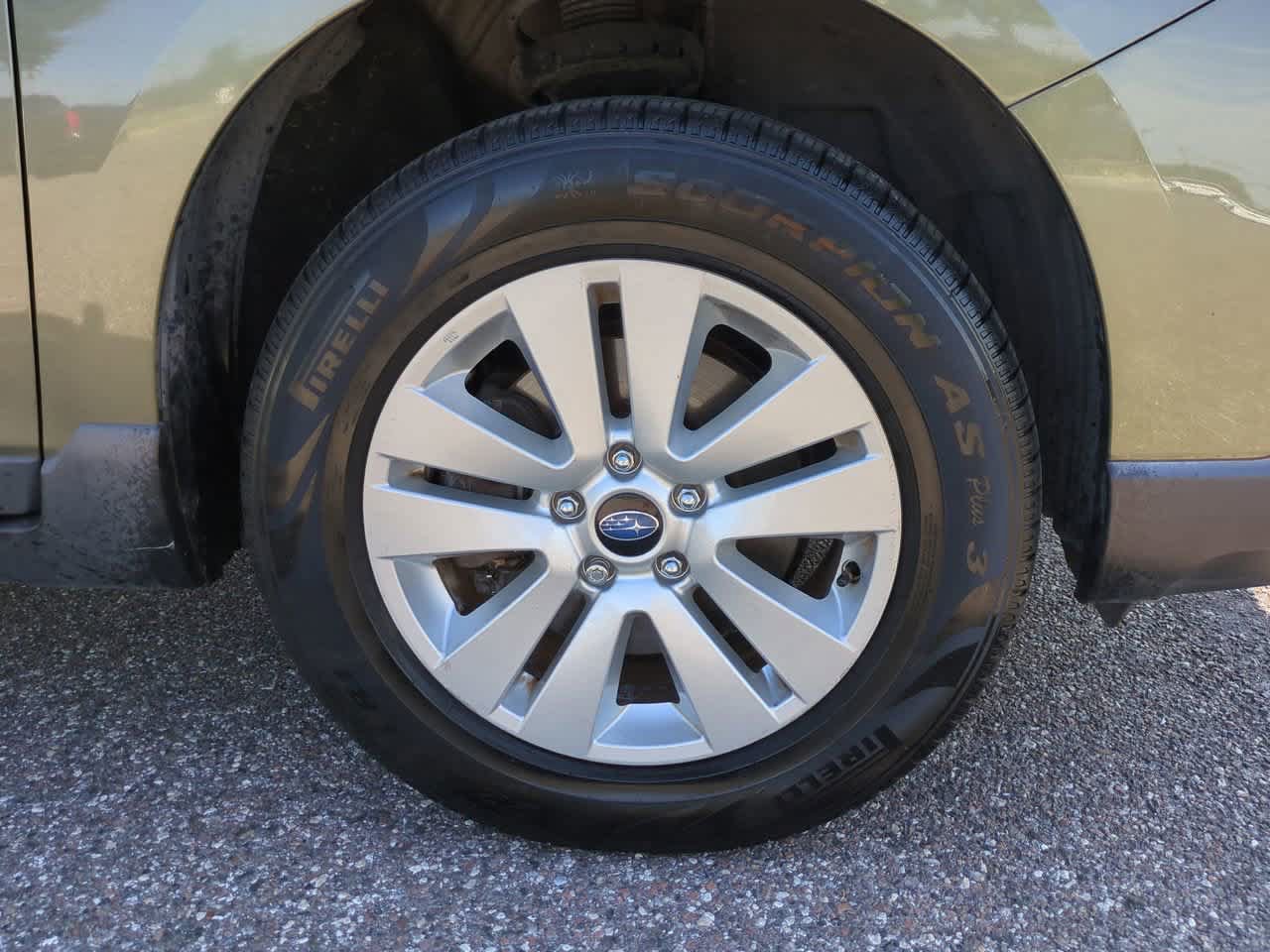 Used 2017 Subaru Outback 2.5i AWD/4WD image 11
