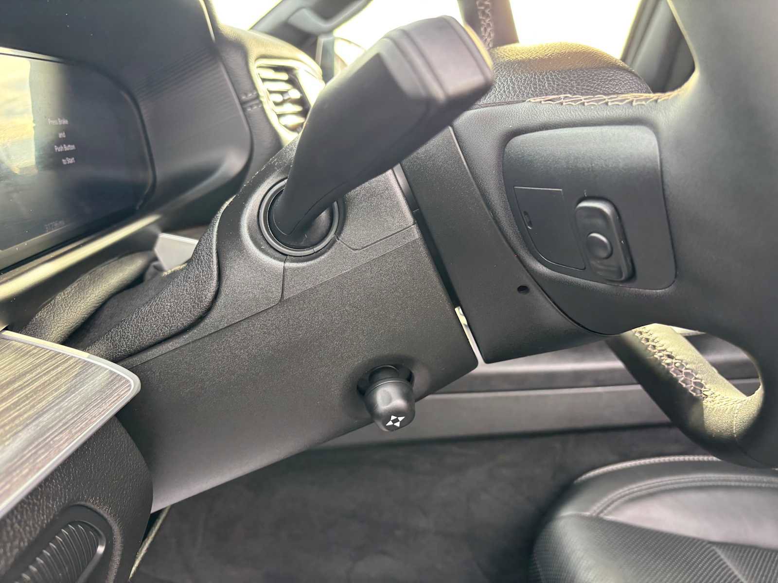 Certified 2024 Jeep Wagoneer L Series III w/ Flexible Seating Group image 27