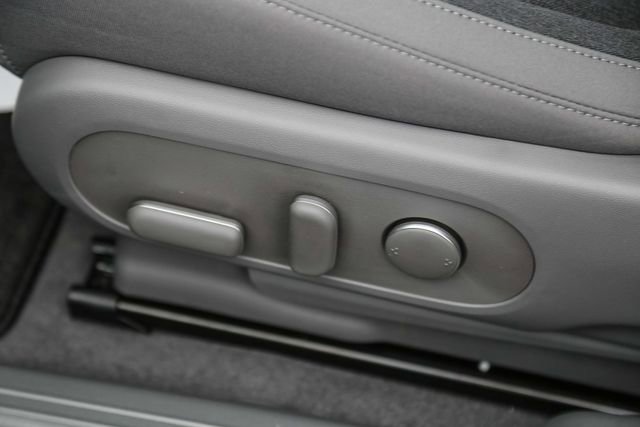 New 2025 Hyundai Ioniq 5 SE image 22