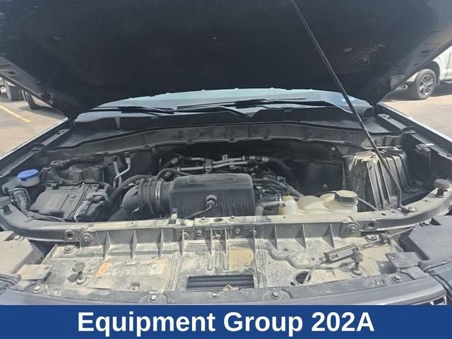 Used 2024 Ford Explorer XLT w/ Equipment Group 202A AWD/4WD image 25