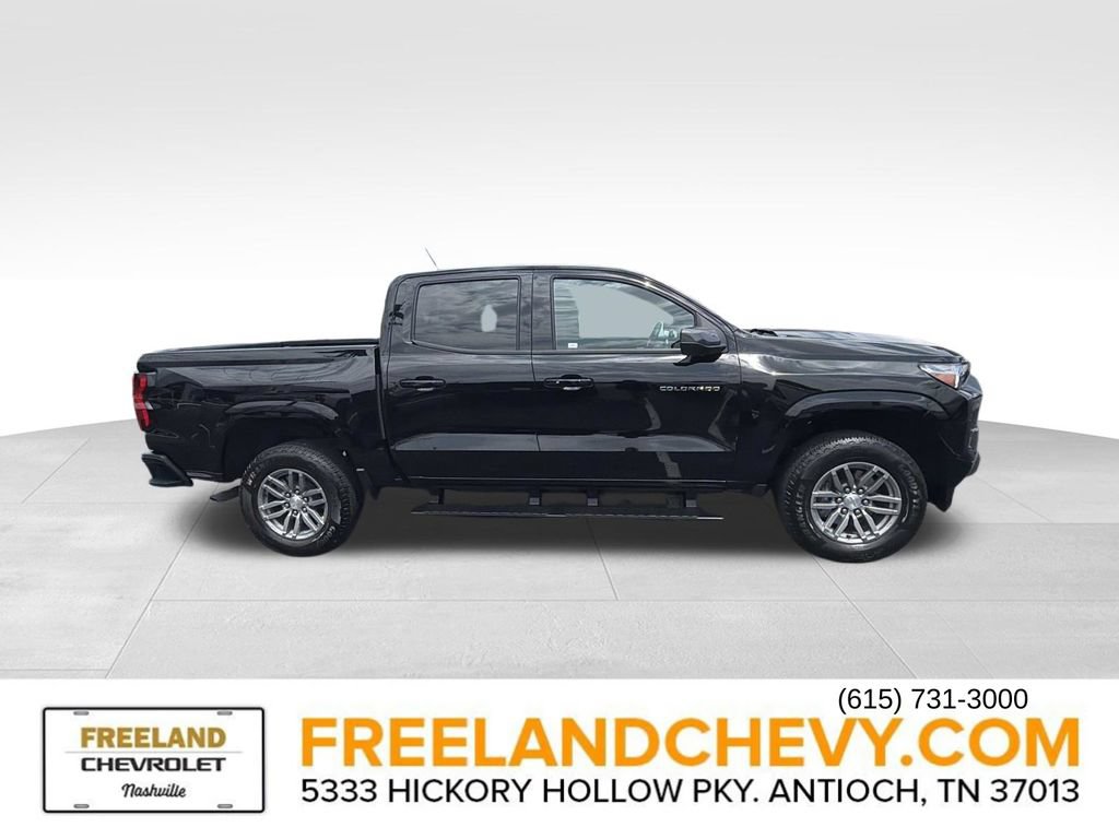 Used 2024 Chevrolet Colorado LT w/ LT Convenience Package II RWD image 2