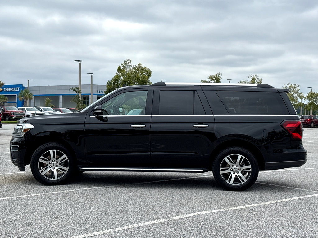 Used 2022 Ford Expedition Max Limited image 29