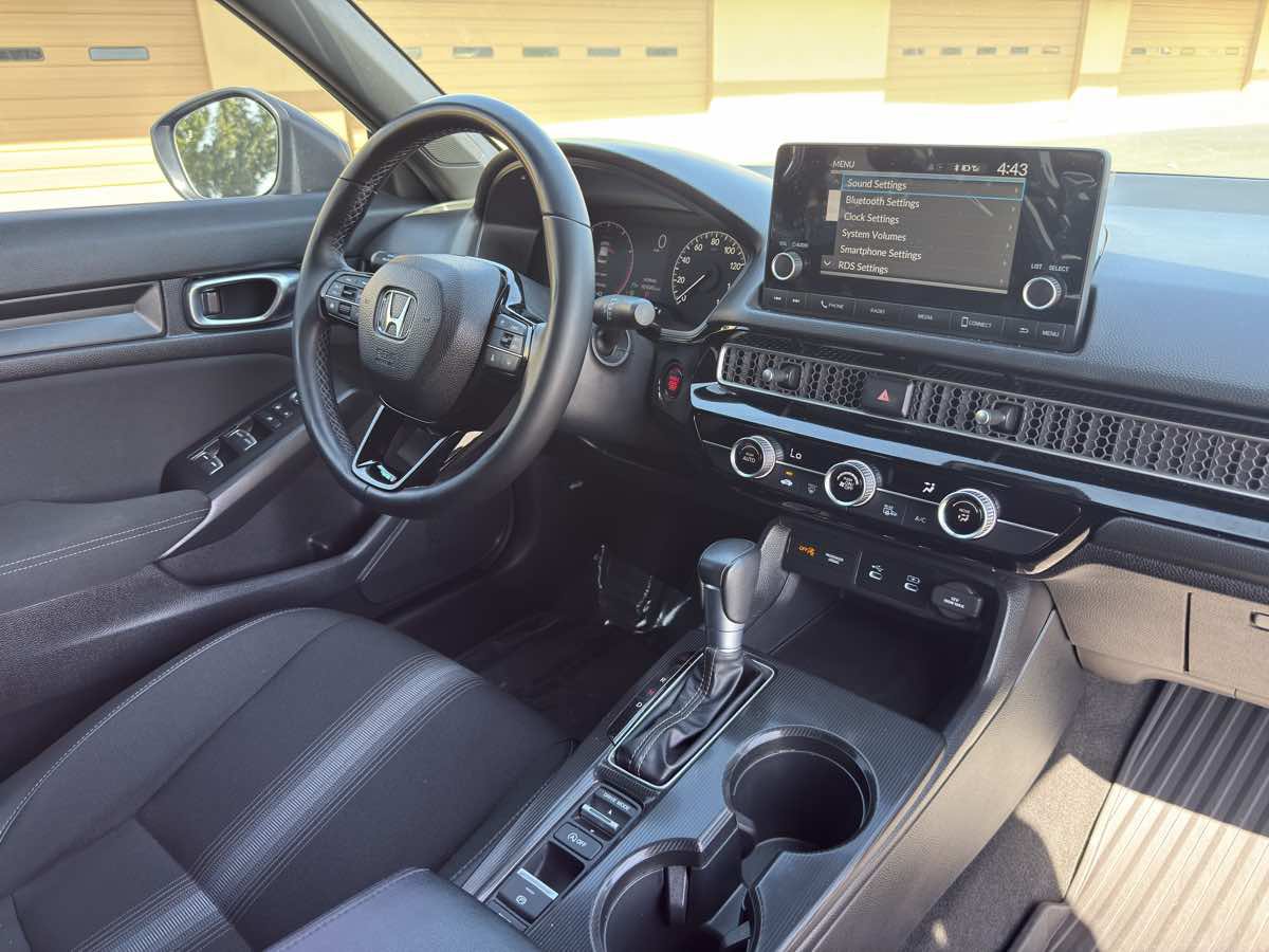 Used 2025 Honda Civic Sport image 17