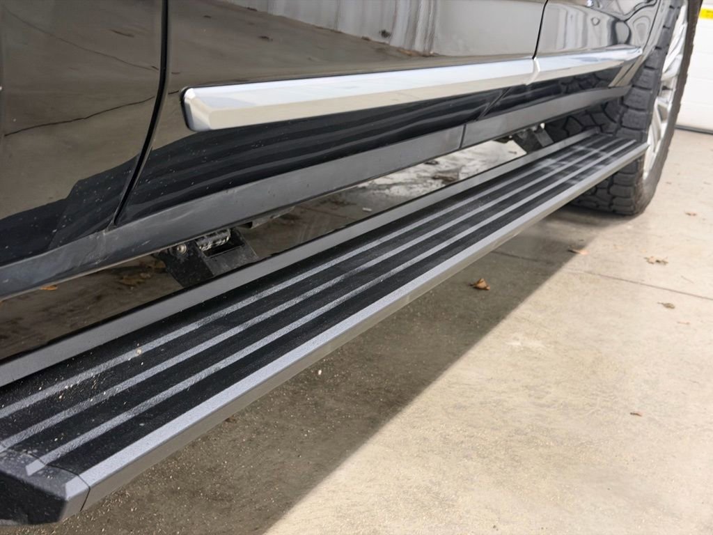 Certified 2024 GMC Yukon XL Denali w/ Denali Reserve Package image 7