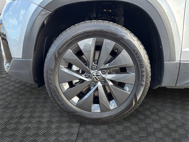 Used 2024 Volkswagen Taos S image 14