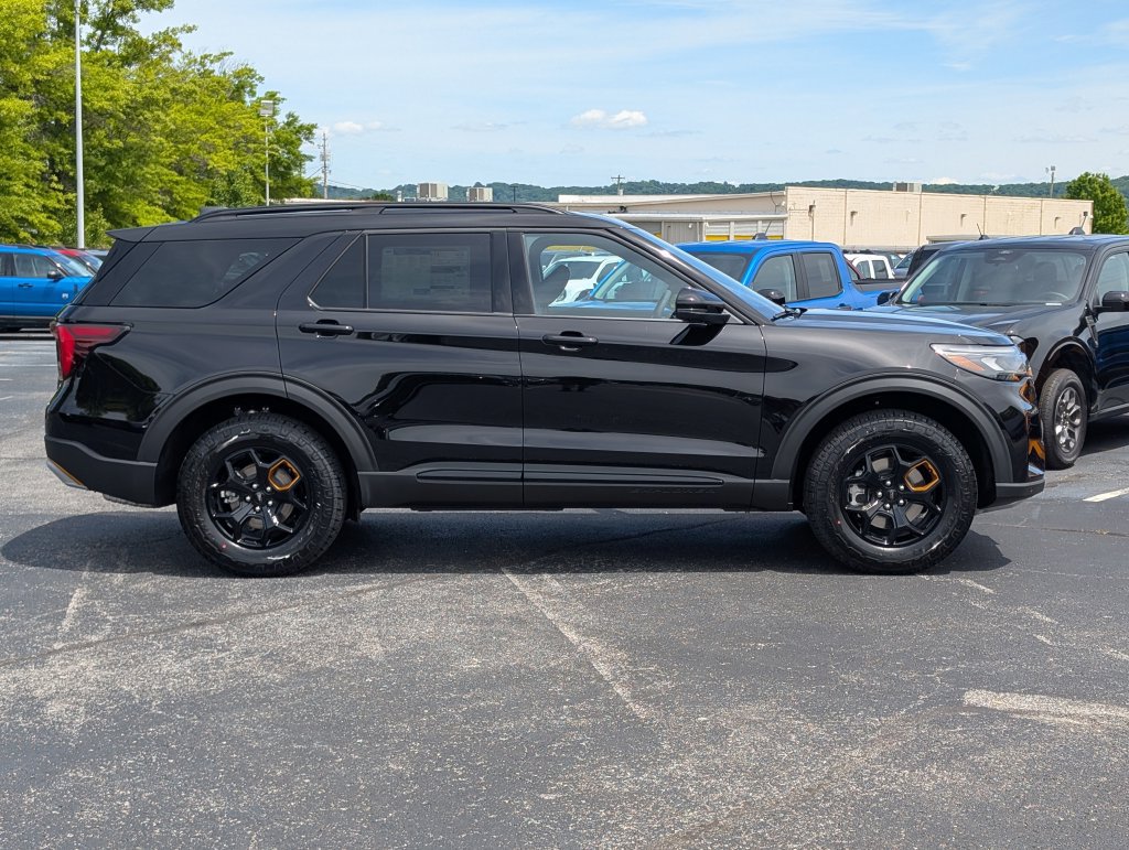 New 2026 Ford Explorer Tremor w/ Tremor Ultimate Package AWD/4WD image 3