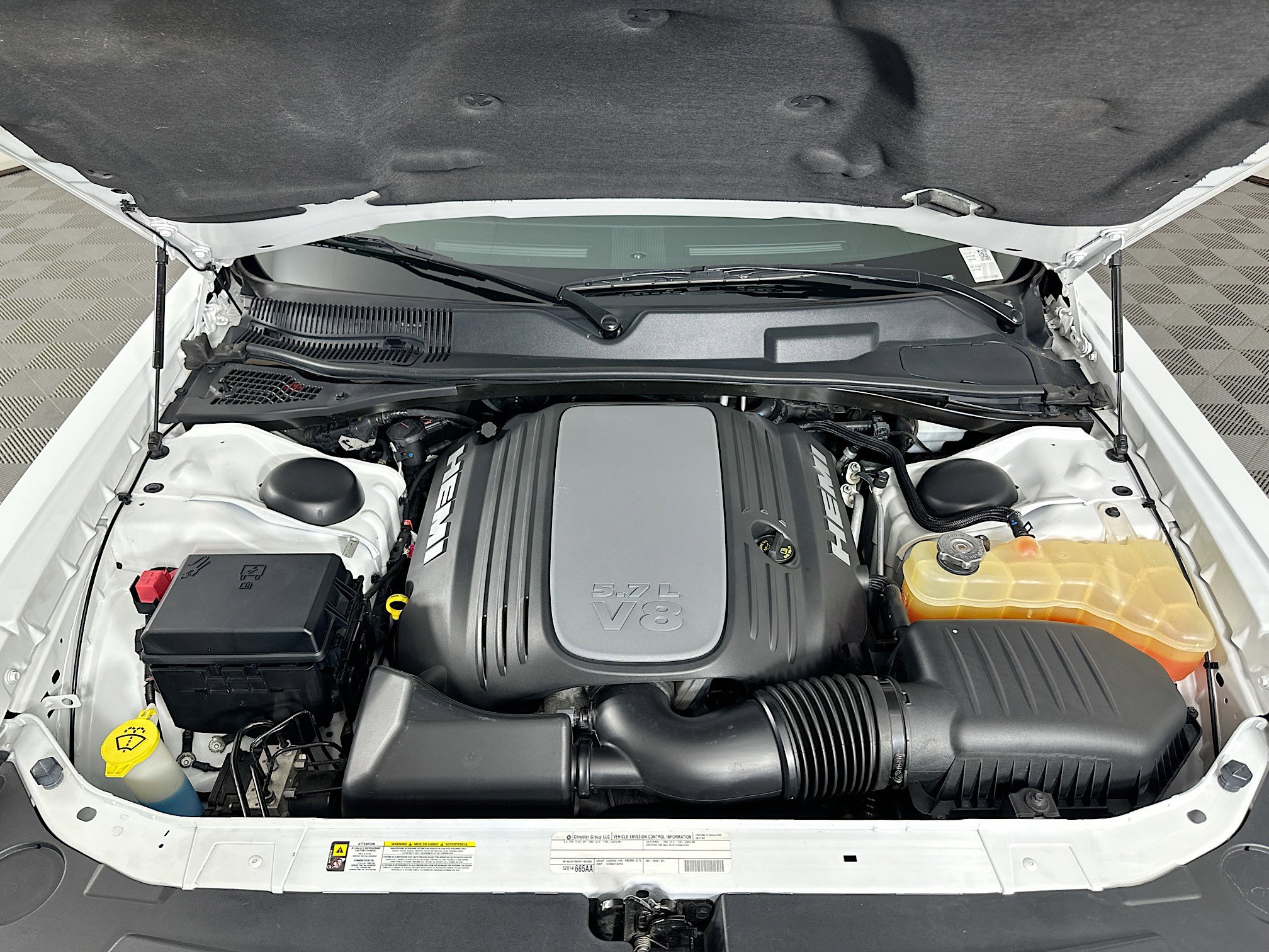 Used 2012 Dodge Challenger R/T image 29