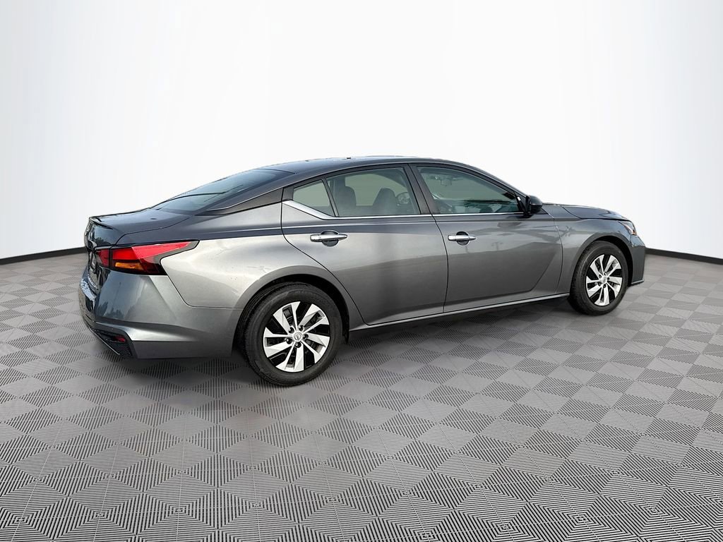 Used 2024 Nissan Altima 2.5 S FWD image 5