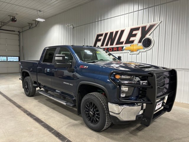 Used 2022 Chevrolet Silverado 3500 LT w/ Convenience Package image 4