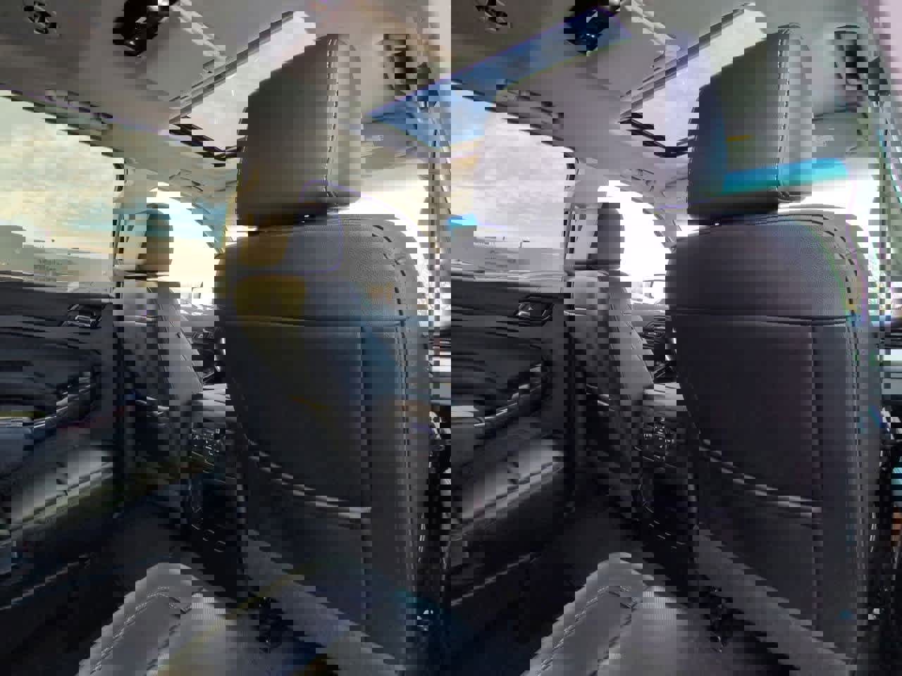 Used 2019 Chevrolet Suburban Premier image 18