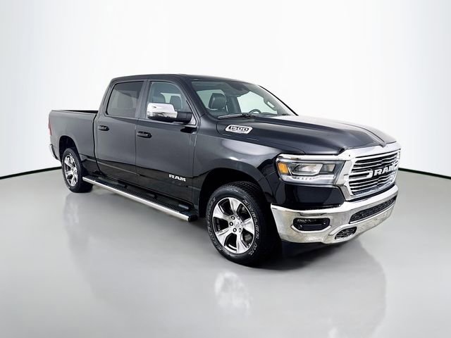 Used 2023 RAM 1500 Laramie AWD/4WD image 3