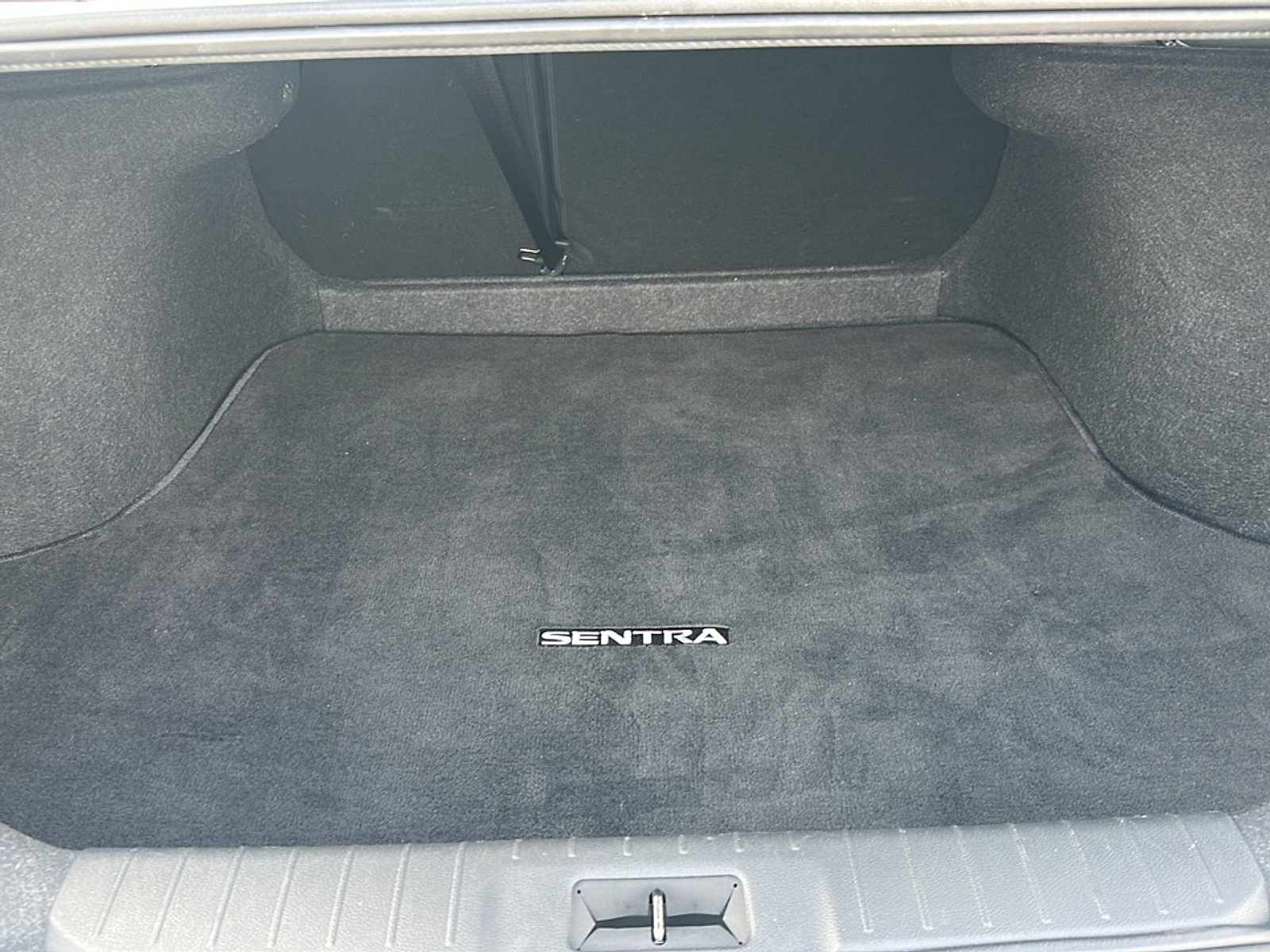 Certified 2024 Nissan Sentra SR w/ SR Premium Package image 21