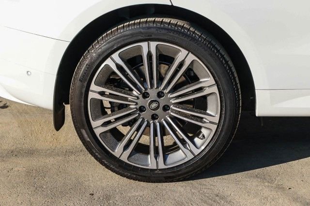 New 2025 Land Rover Range Rover Sport Dynamic SE image 9