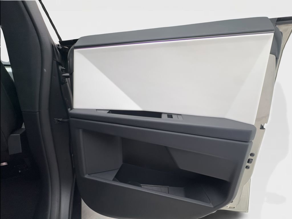 Used 2024 Tesla Cybertruck AWD Crew Cab image 28