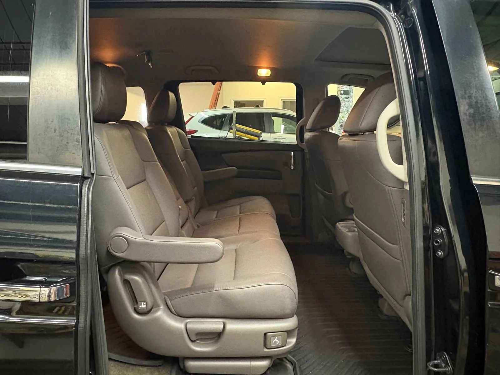 Used 2017 Honda Odyssey EX-L image 22