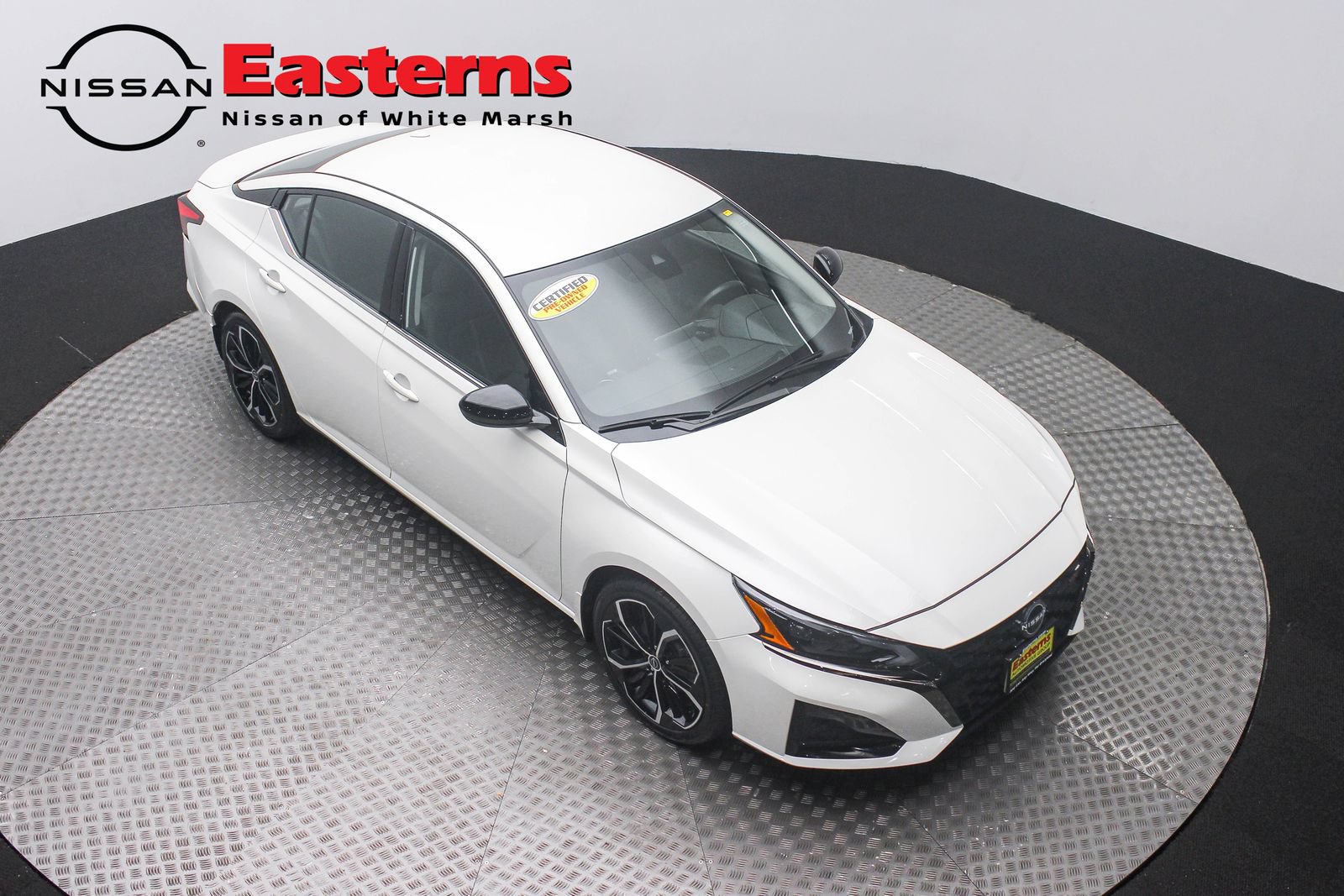 Used 2025 Nissan Altima 2.5 SR FWD image 3