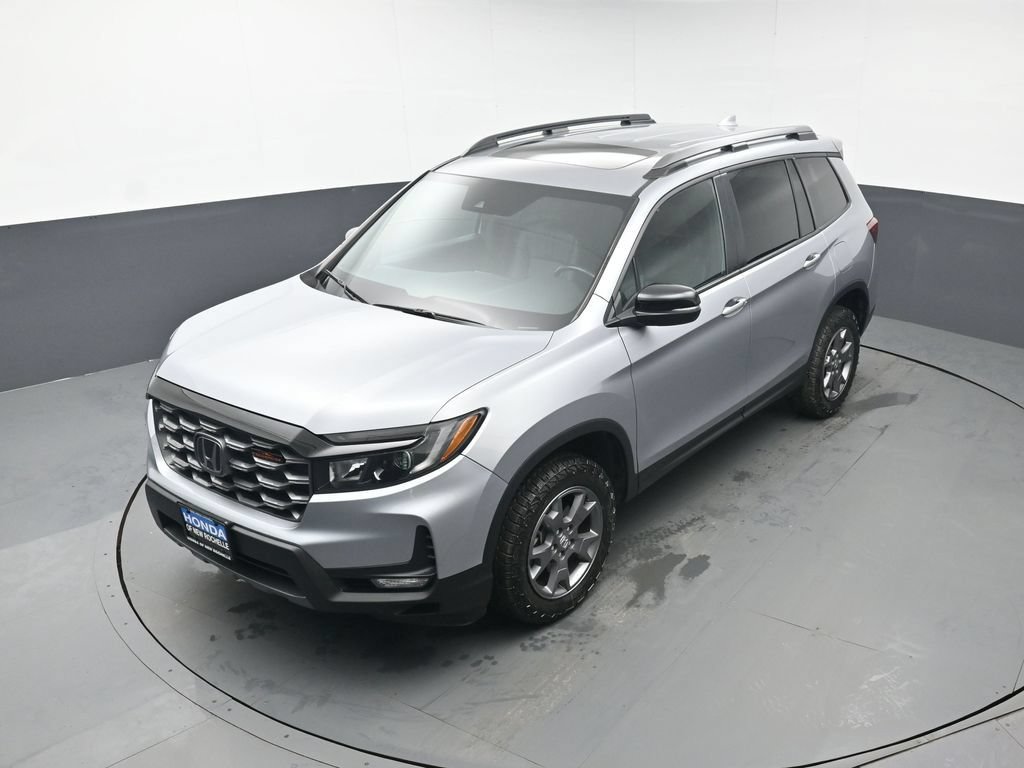 Certified 2024 Honda Passport TrailSport image 39